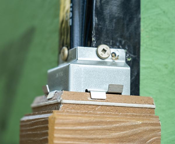 corner clip installed on wall