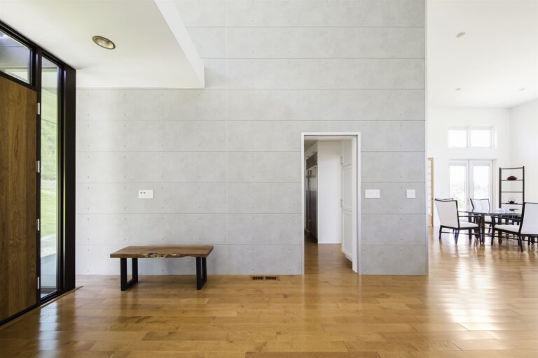 5 Examples of a Lightweight Alternative to Concrete Wall Panels