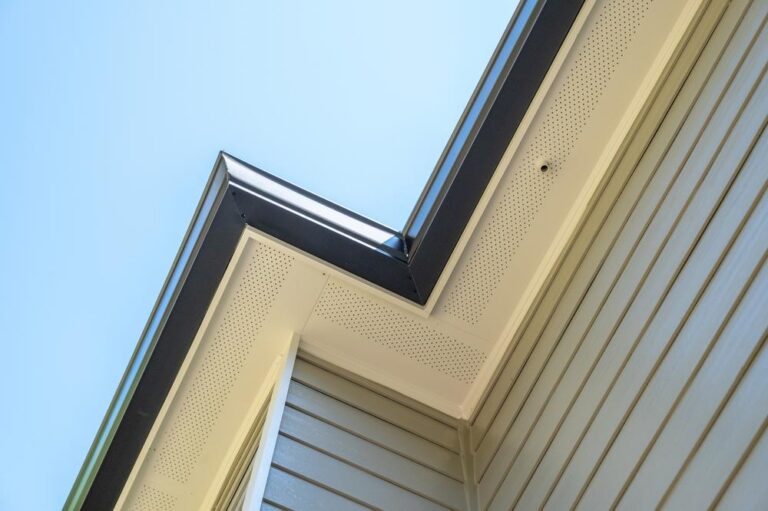 How to Pick the Best Soffit Material for Your Home