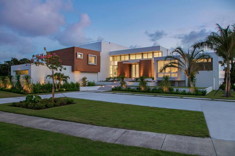 The Top Exterior Design Trends for Florida Homes in 2022
