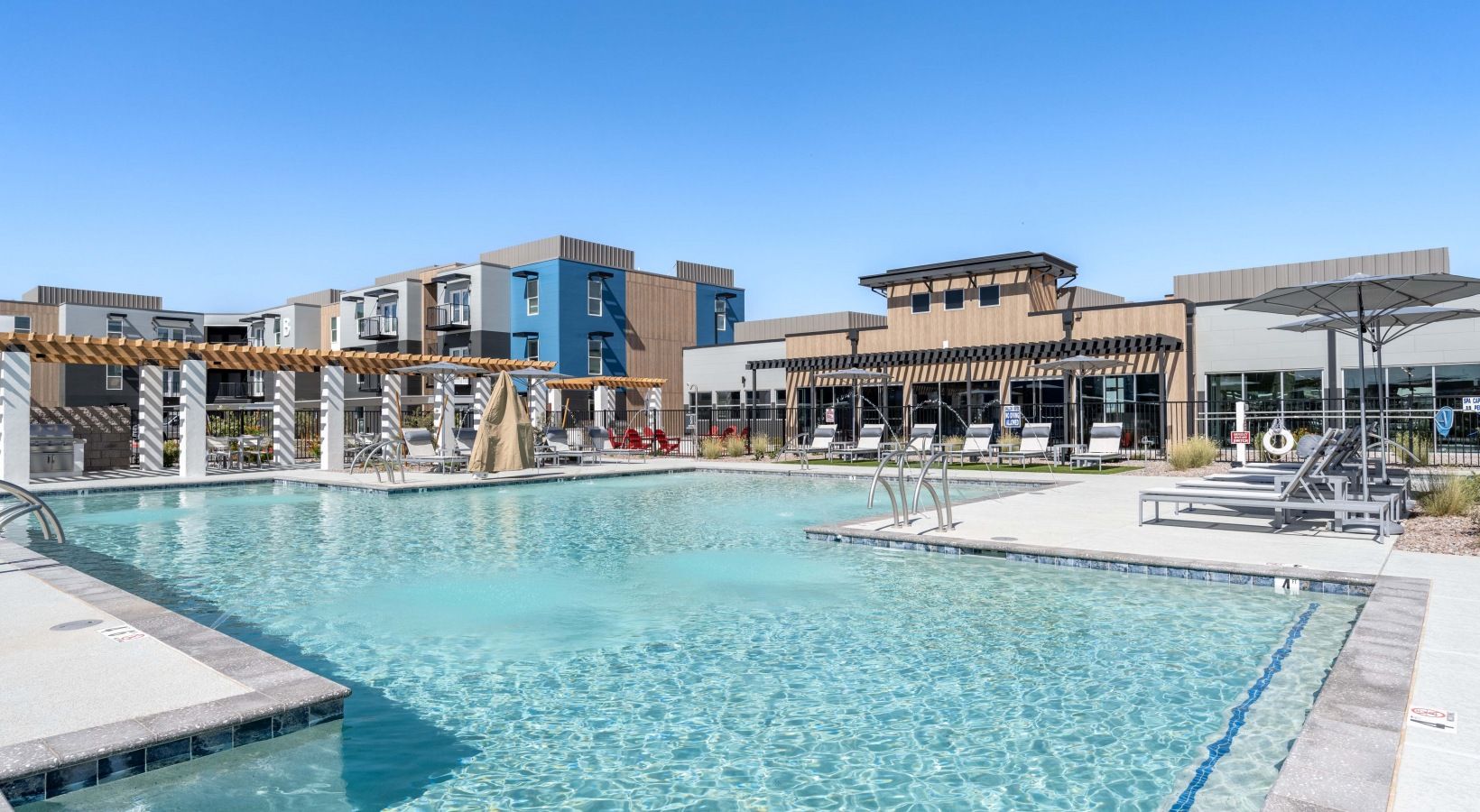 flatz 520 swimming pool