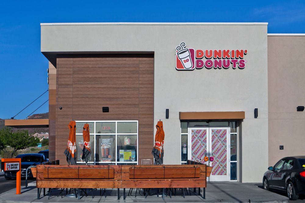 Dunkin Donuts storefront utilizing Nichiha’s fiber cement cladding.