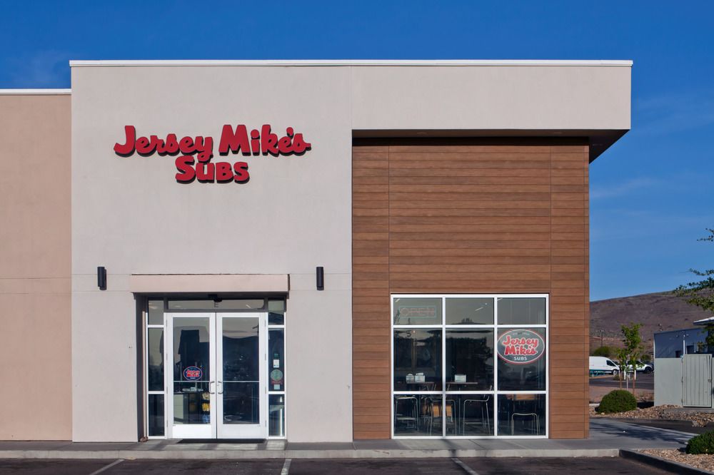 Jersey Mike’s Subs storefront utilizing Nichiha’s fiber cement cladding.