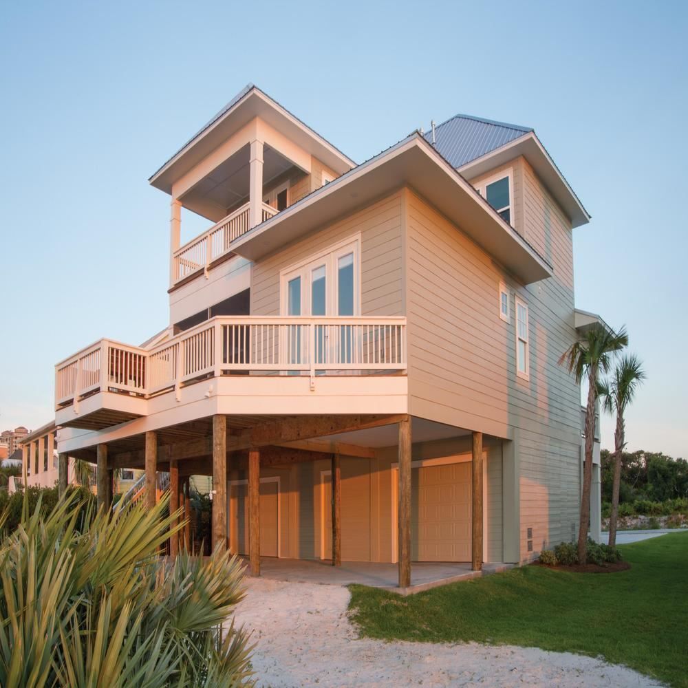 Single-Family Homes Exterior 3